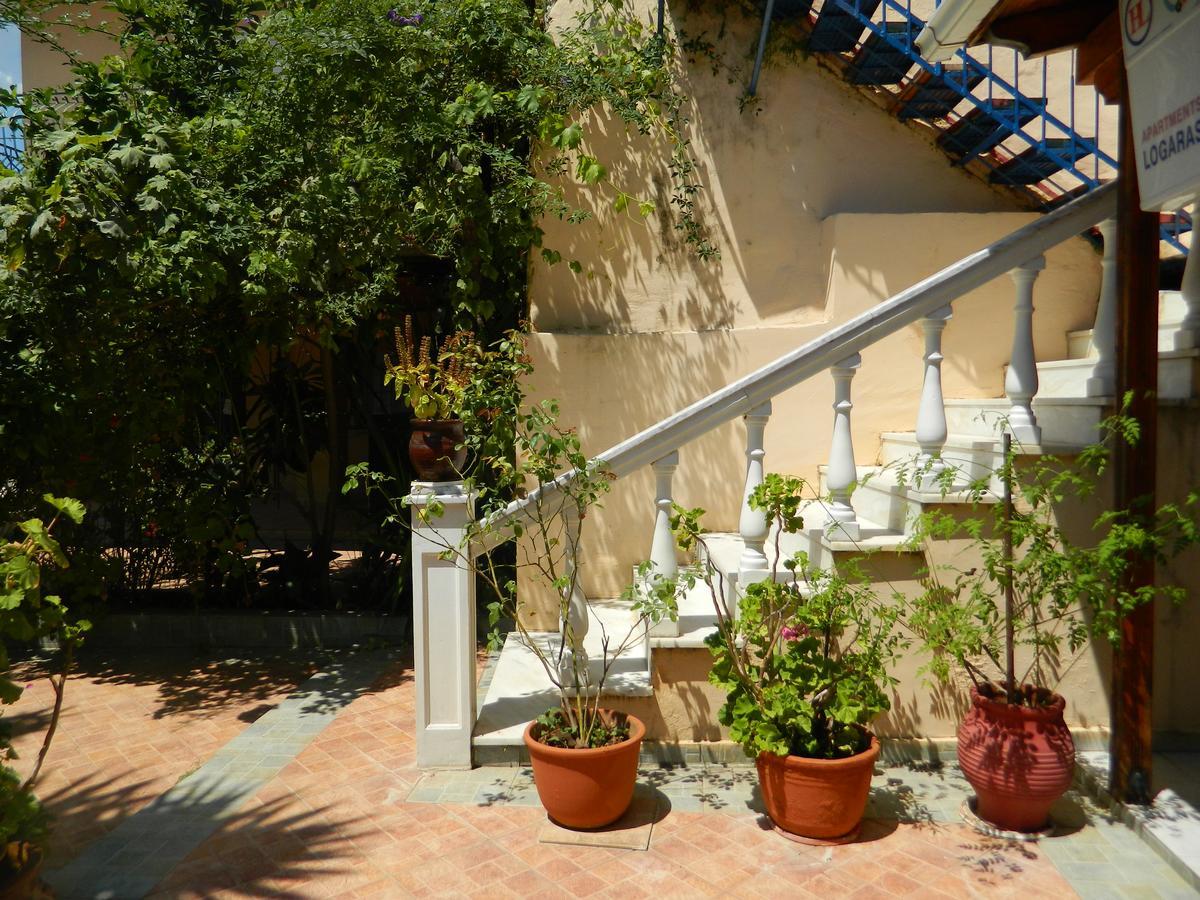 Logara'S Apartments Agia Efimia Exteriér fotografie